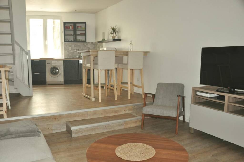 Duplex Avec Belle Terasse Au Centre De Bayonne Daire Dış mekan fotoğraf