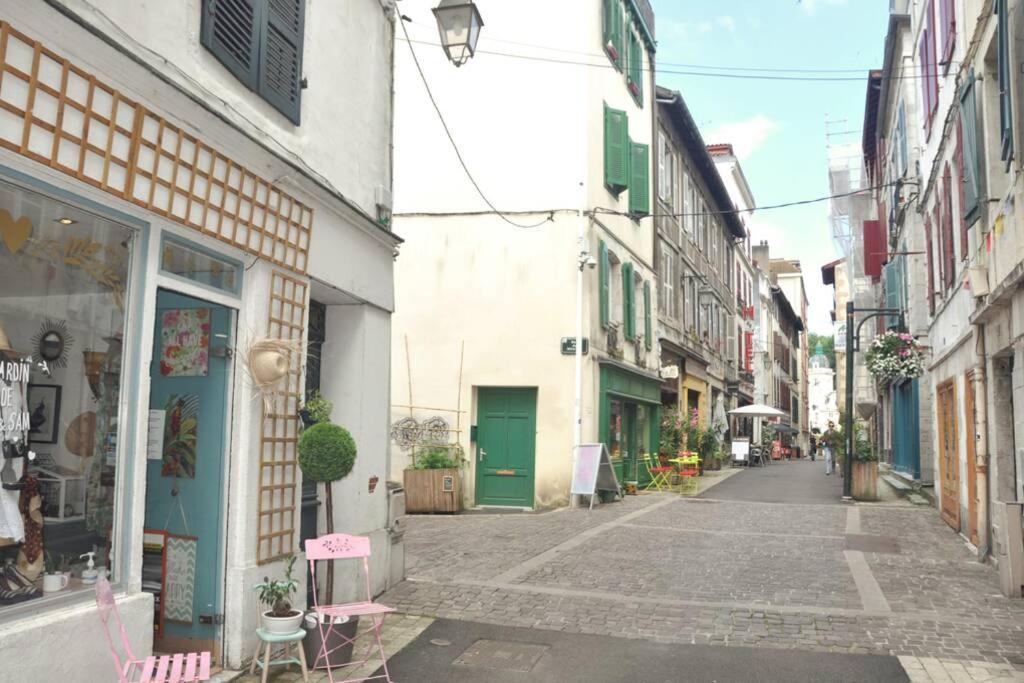 Duplex Avec Belle Terasse Au Centre De Bayonne Daire Dış mekan fotoğraf